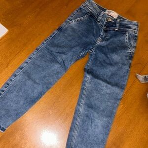 Abercrombie kids, high-rise girlfriend jeans